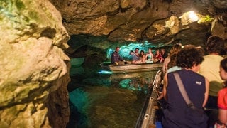 Das Ausflugsziel „Wimsener Höhle“ ist ein Geheimtipp in Baden-Württemberg (Foto: IMAGO, Knicker) Das Ausflugsziel „Wimsener Höhle“ ist ein Geheimtipp in Baden-Württemberg